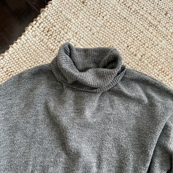 Grey Turtleneck Sweater, Size S - Picture 4 of 5